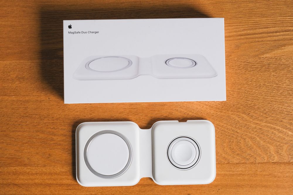 Apple MagSafe Duo